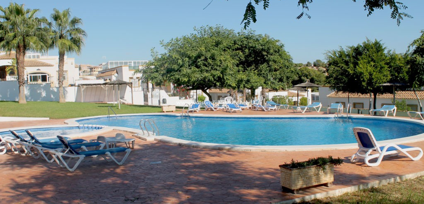 Resale - Quad - Urb. La Marina