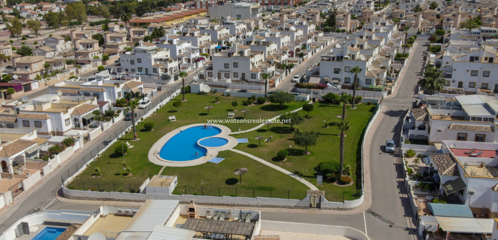 Resale - Quad - Urb. La Marina
