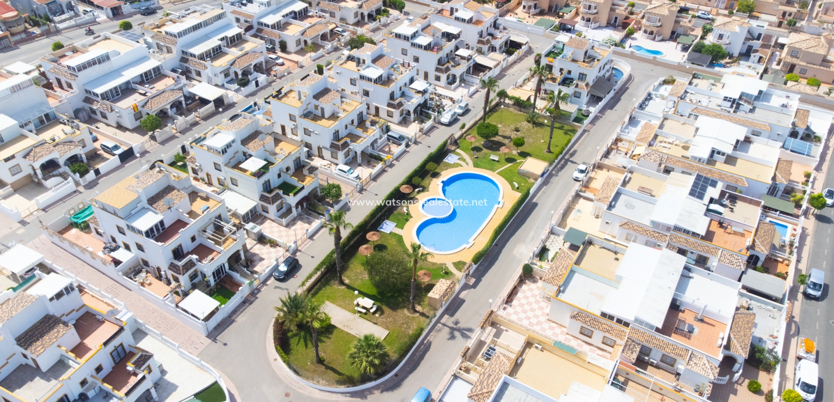 Resale - Quad - Urb. La Marina