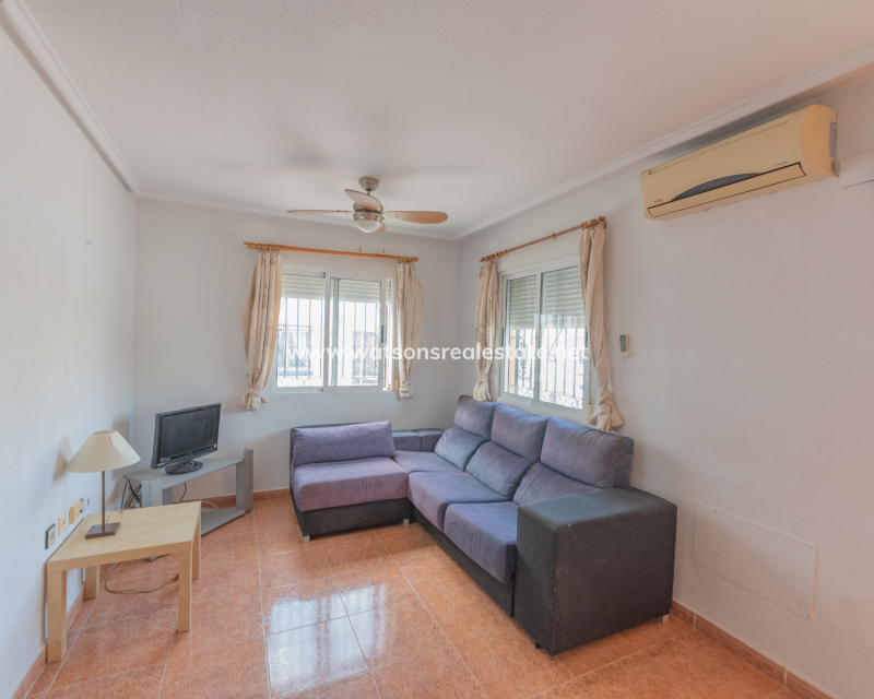 Resale - Quad - Urb. La Marina