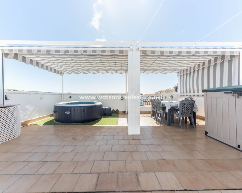 Resale - Quad - Urb. La Marina