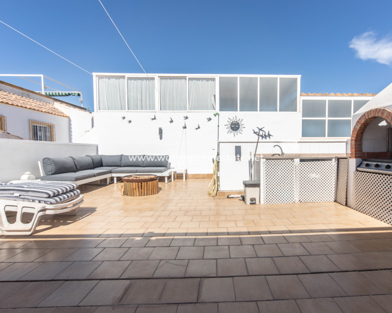 Resale - Quad - Urb. La Marina
