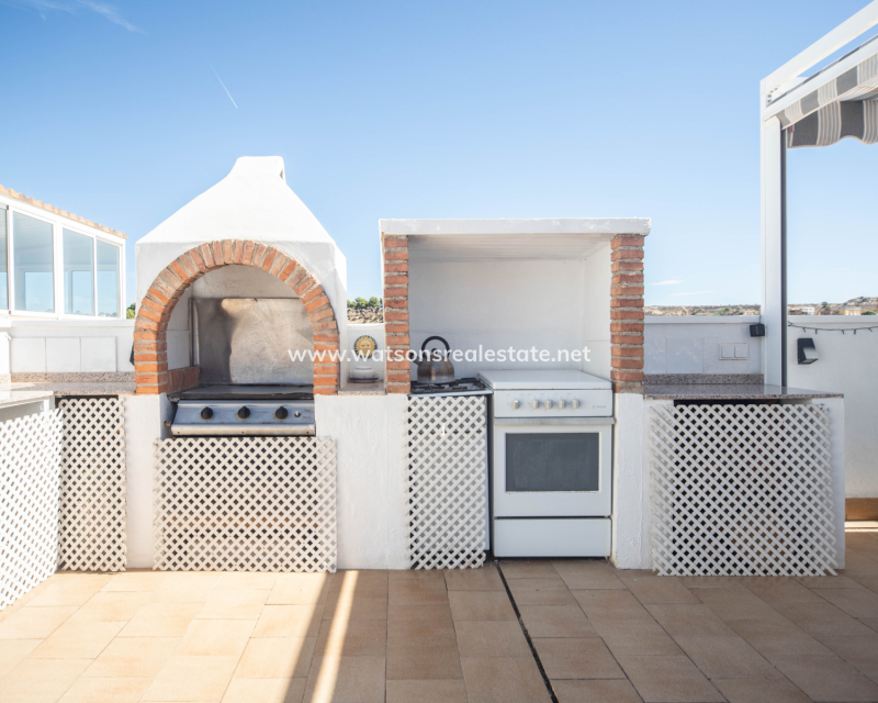 Resale - Quad - Urb. La Marina