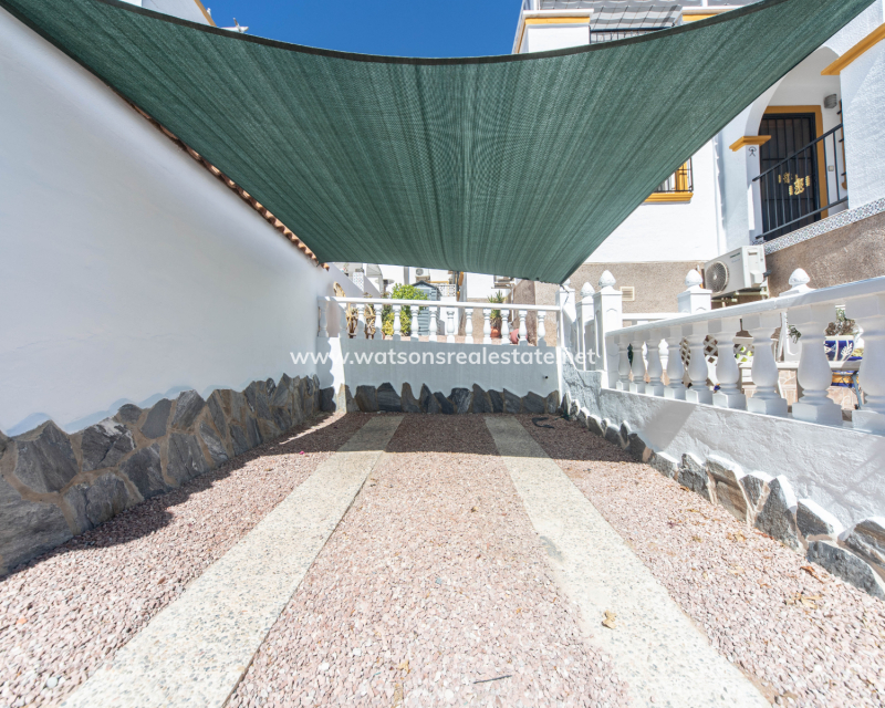 Resale - Quad - Urb. La Marina