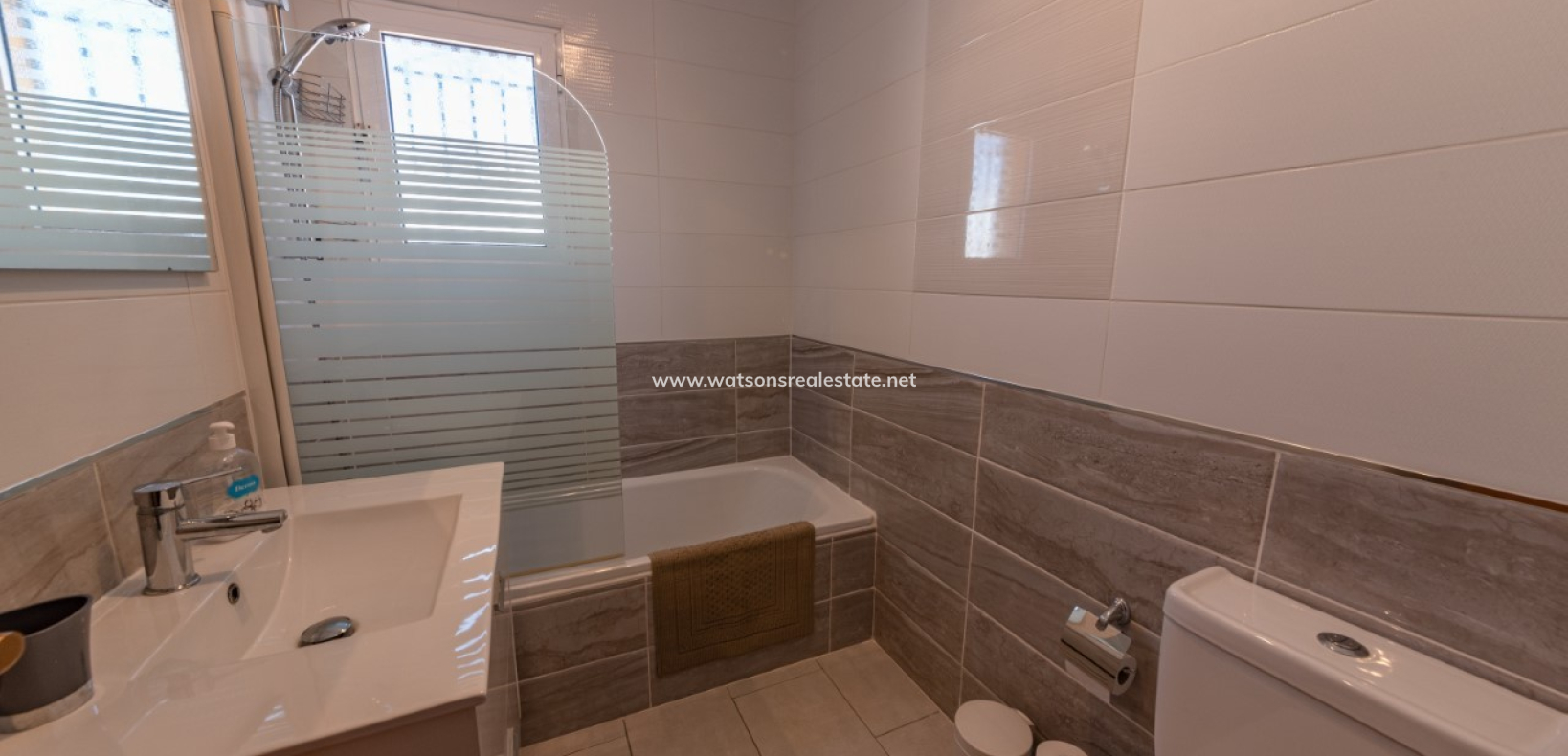 Resale - Quad - Urb. La Marina