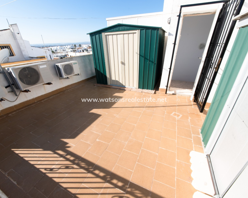 Resale - Quad - Urb. La Marina