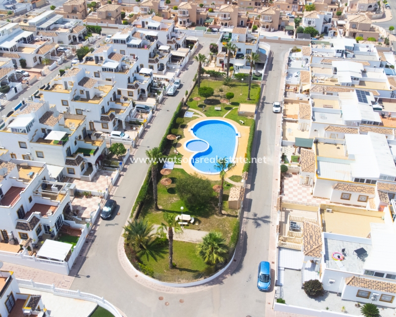 Resale - Quad - Urb. La Marina