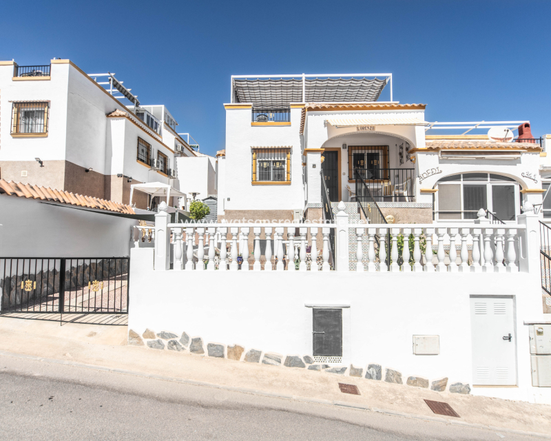 Resale - Quad - Urb. La Marina