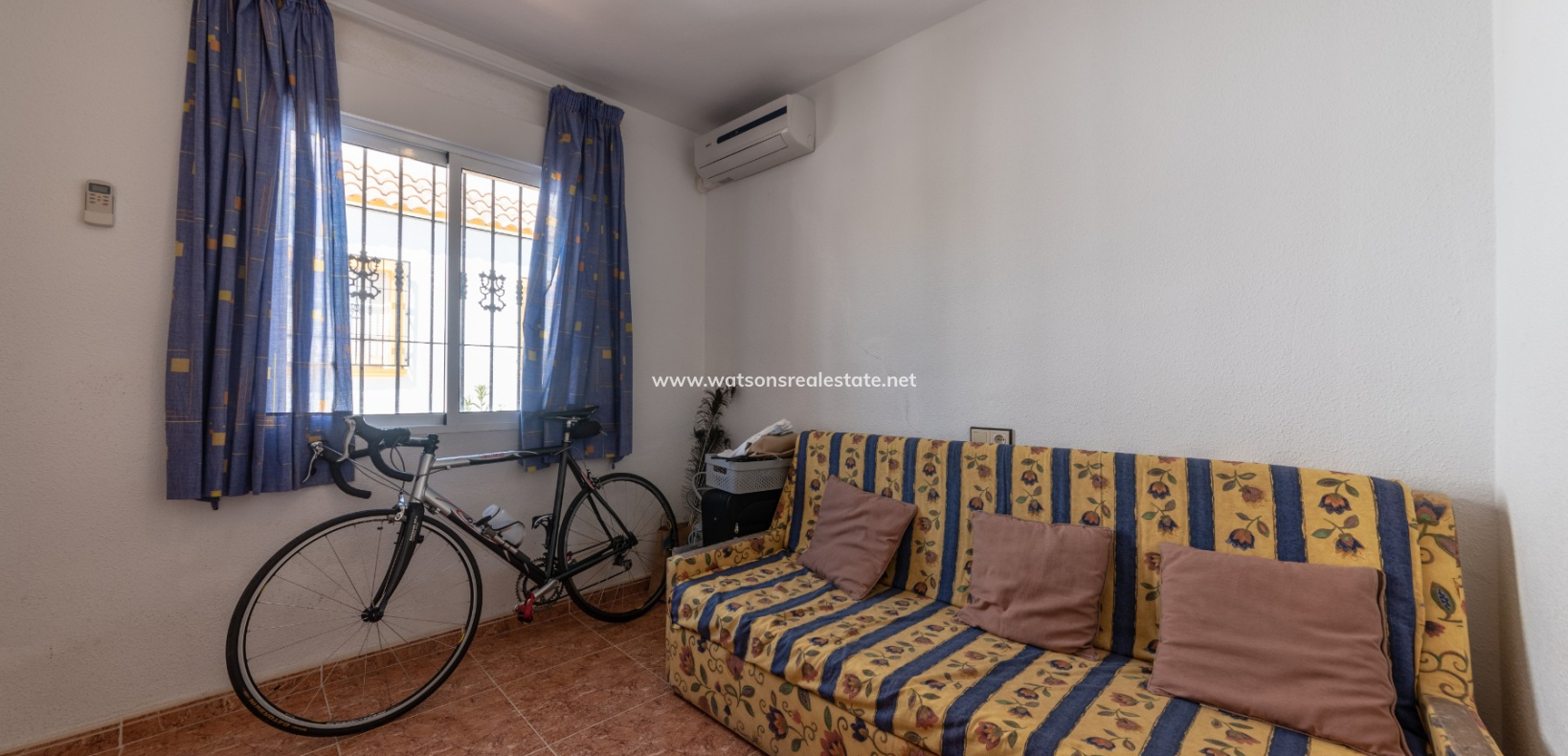 Resale - Quad - Urb. La Marina