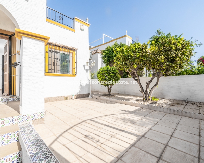 Resale - Quad - Urb. La Marina