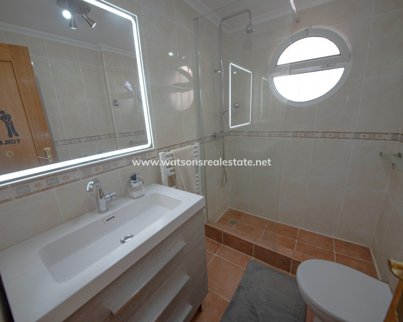 Resale - Quad - Urb. La Marina