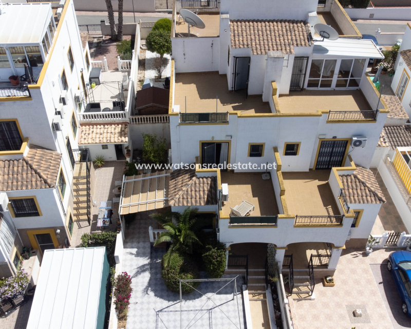 Resale - Quad - Urb. La Marina