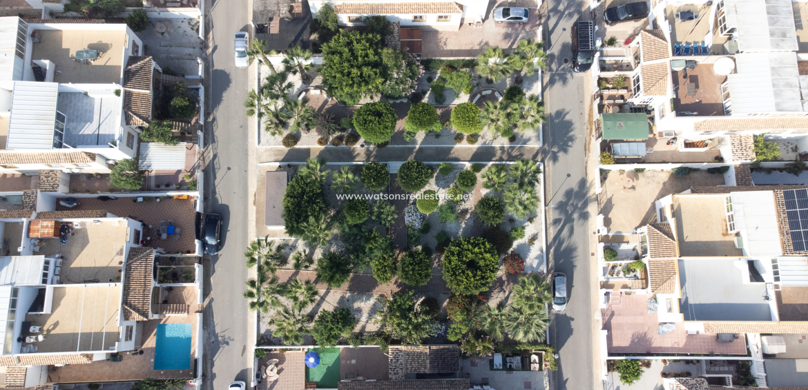 Resale - Quad - Urb. La Marina