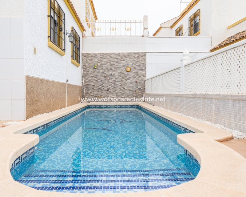 Resale - Quad - Urb. La Marina