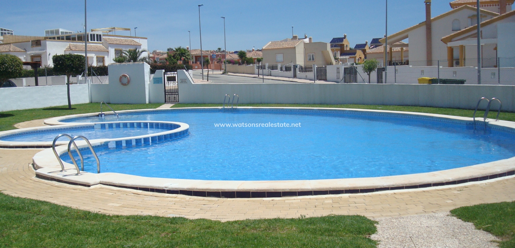 Resale - Quad - Urb. La Marina