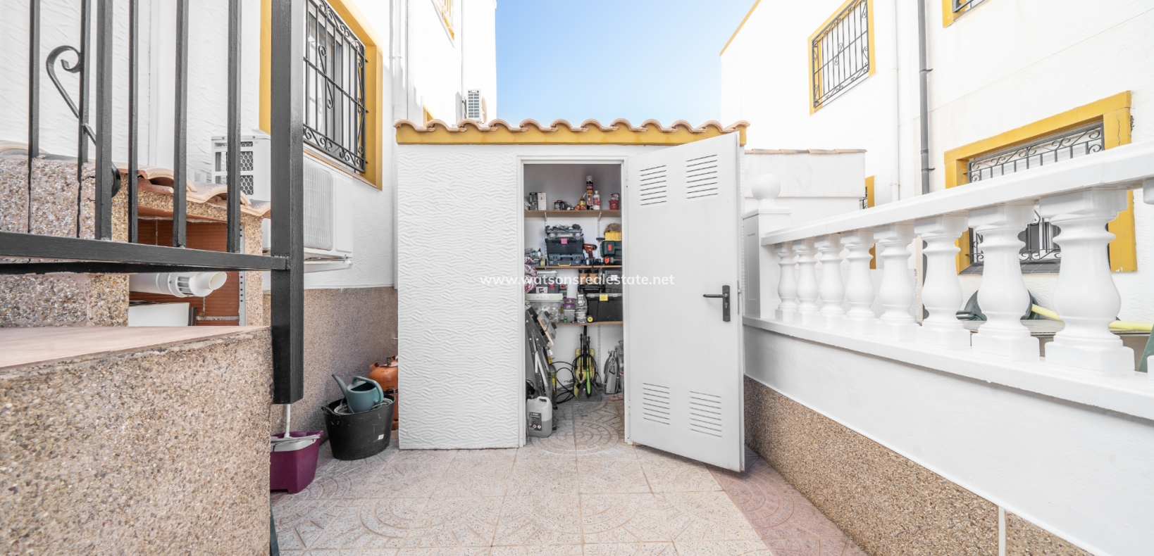 Resale - Quad - Urb. La Marina