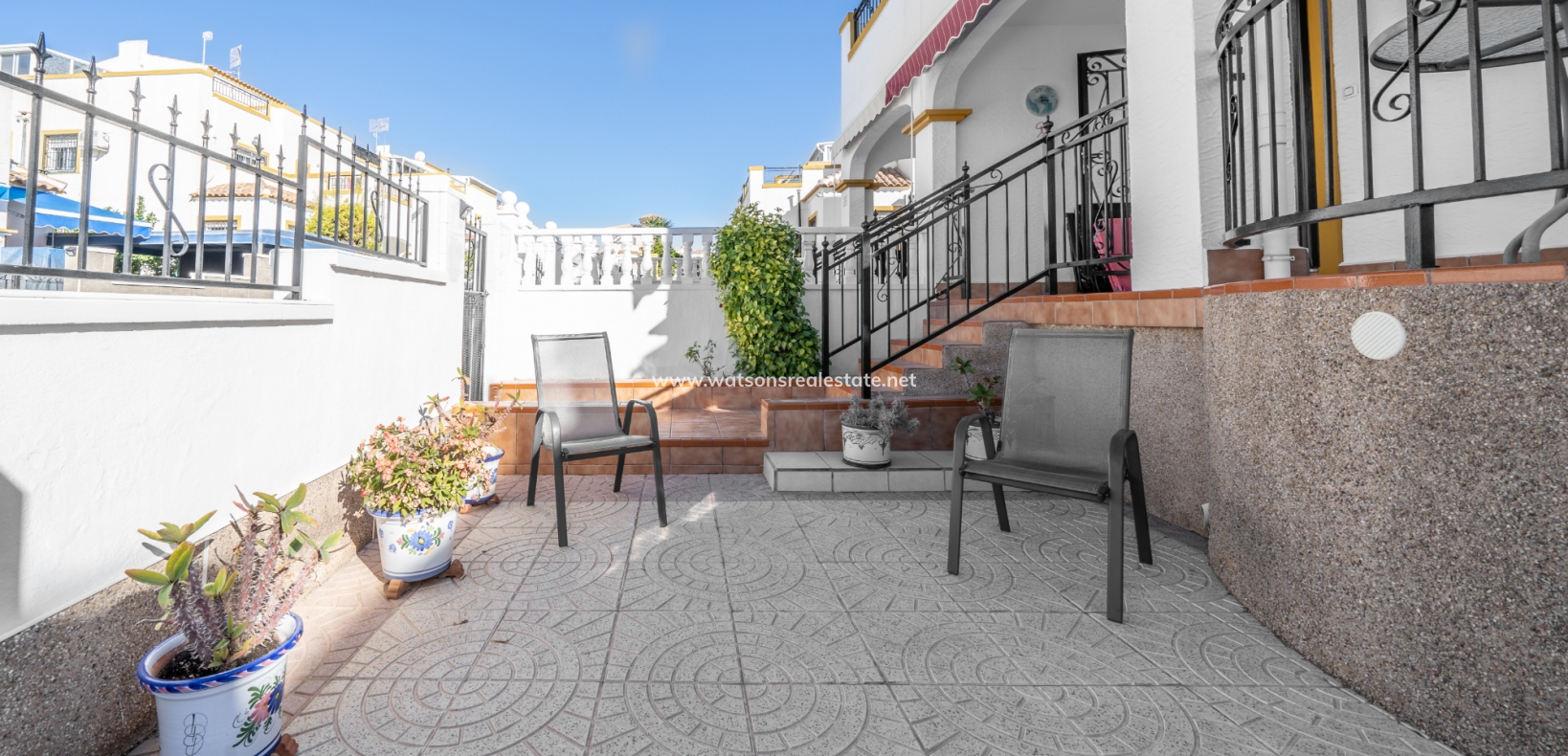 Resale - Quad - Urb. La Marina