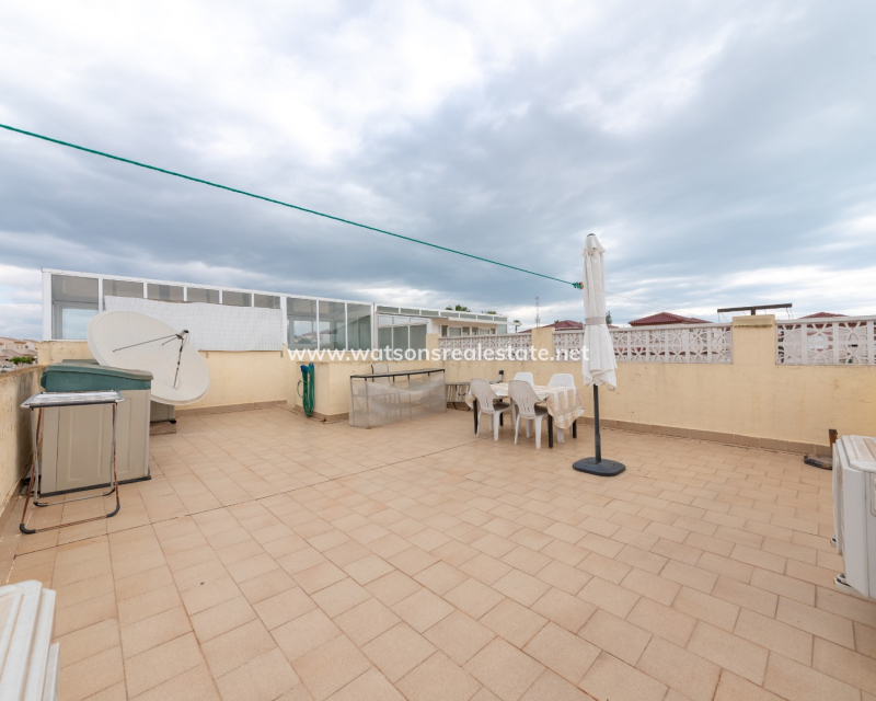 Resale - Quad - Urb. La Marina