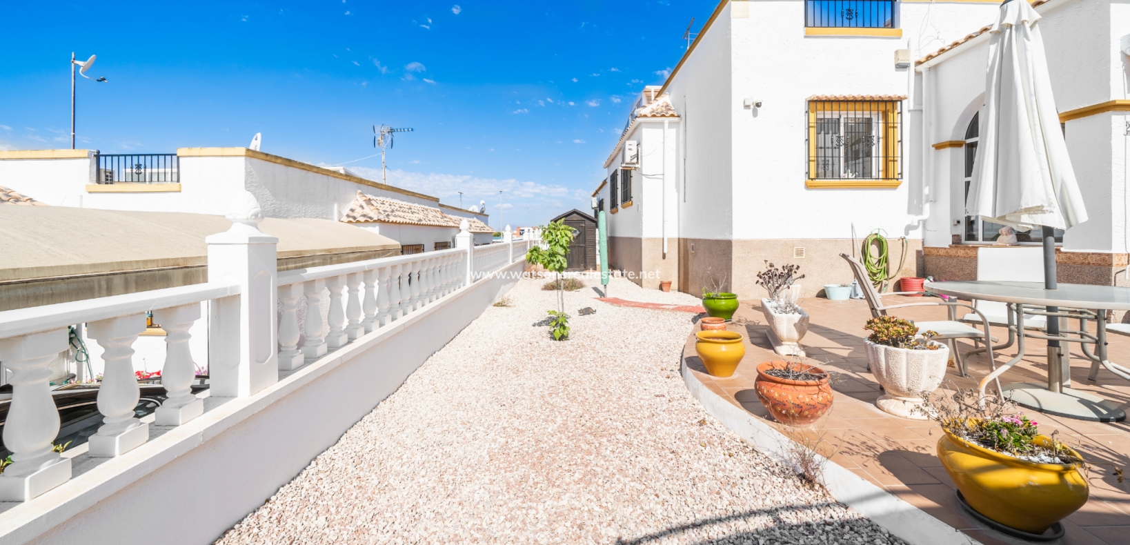 Resale - Quad - Urb. La Marina