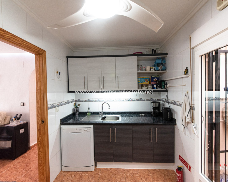 Resale - Quad - Urb. La Marina
