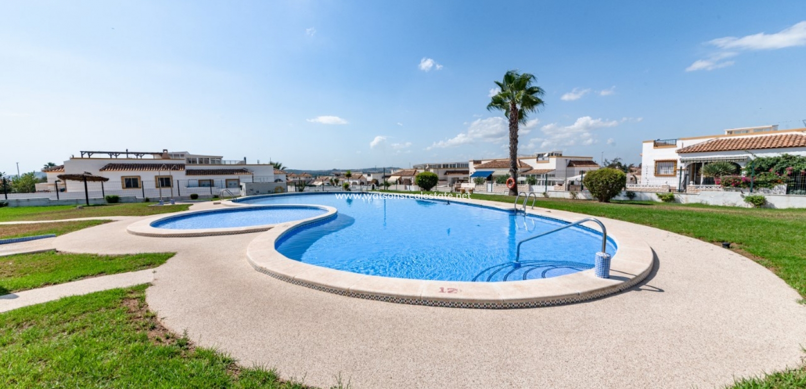 Resale - Quad - Urb. La Marina