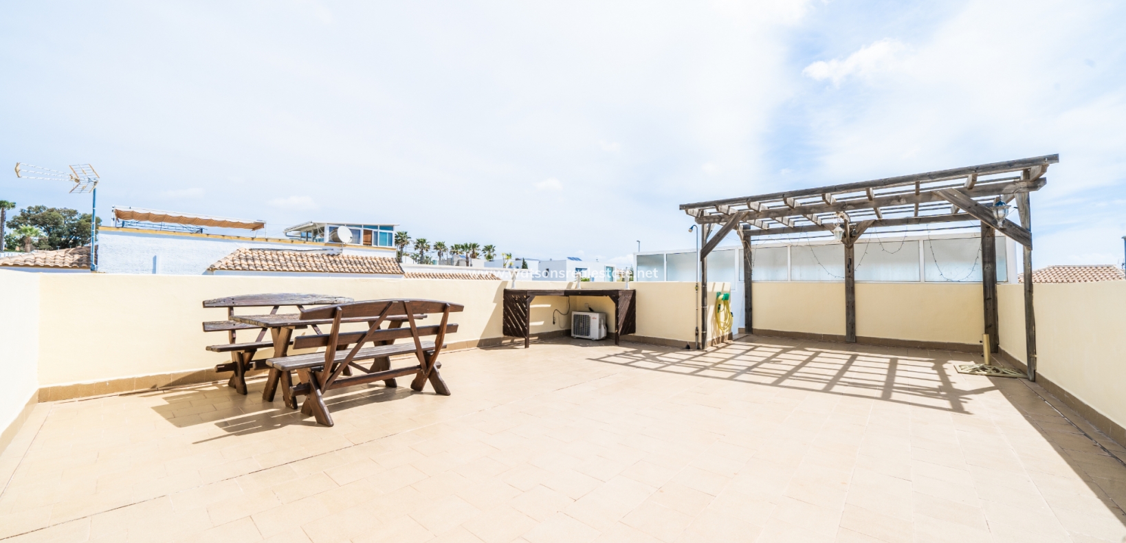 Resale - Quad - Urb. La Marina