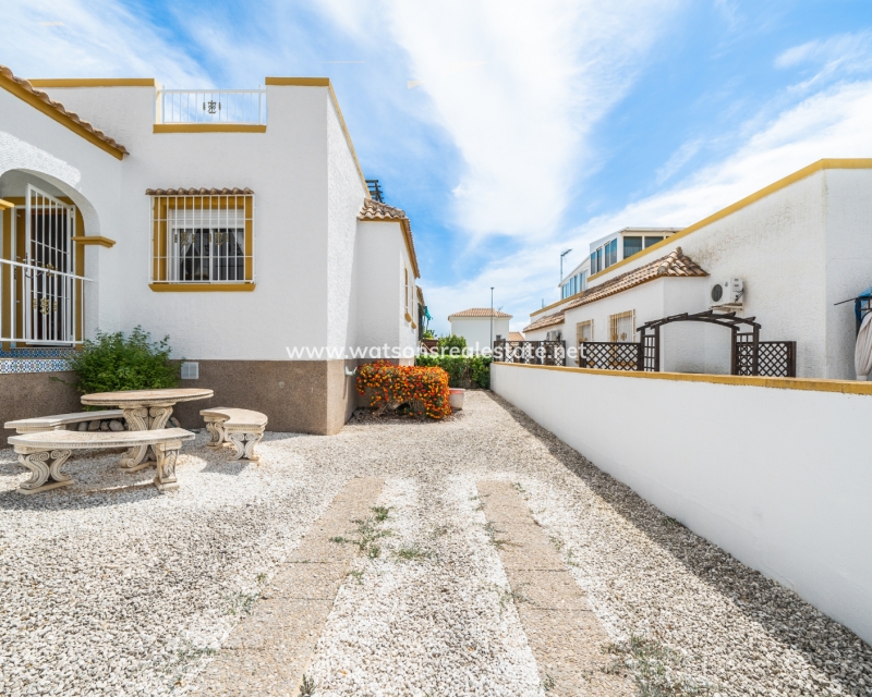 Resale - Quad - Urb. La Marina