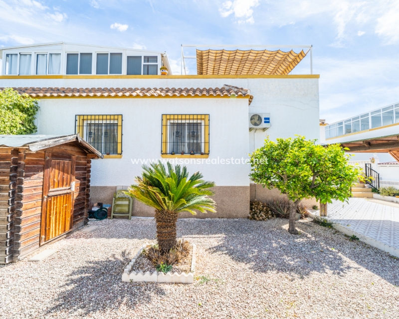 Resale - Quad - Urb. La Marina