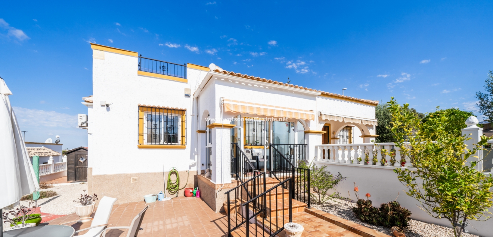 Resale - Quad - Urb. La Marina