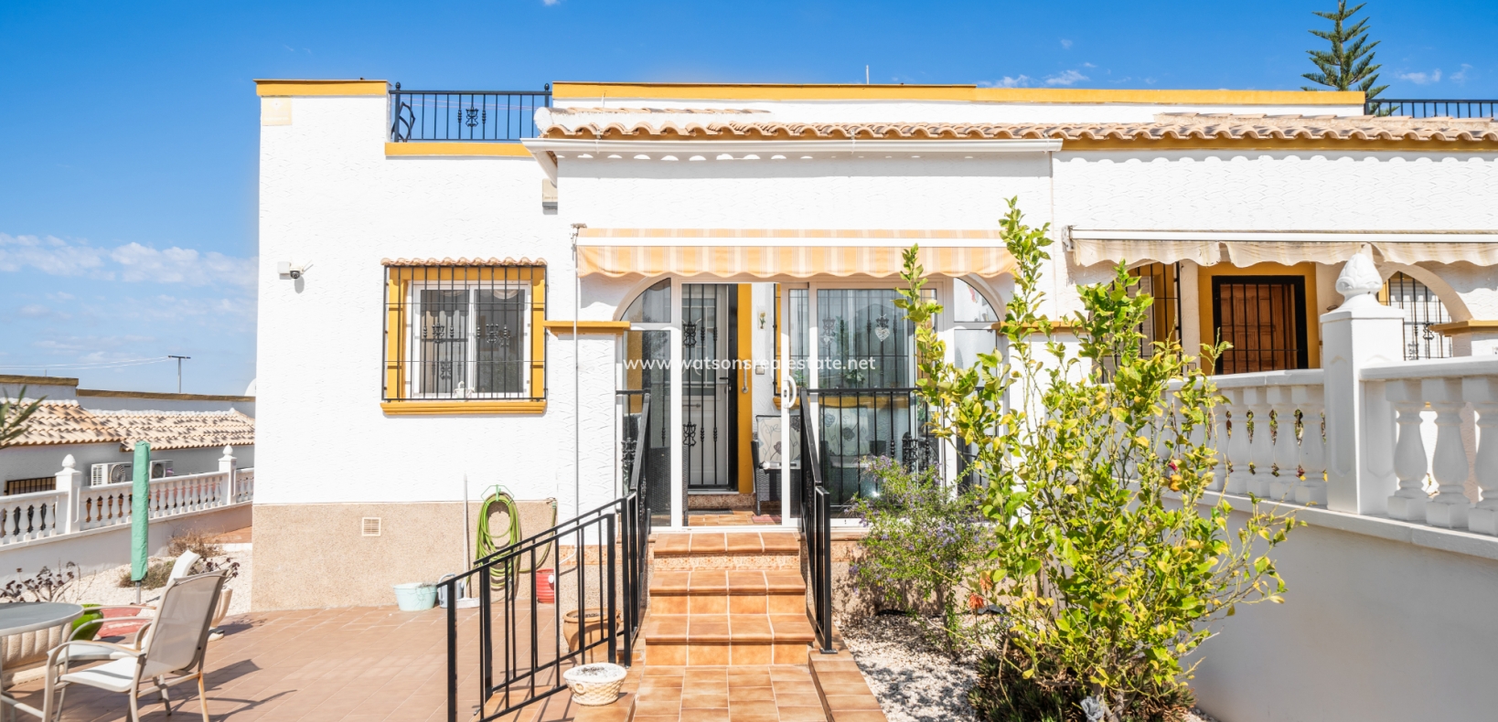 Resale - Quad - Urb. La Marina