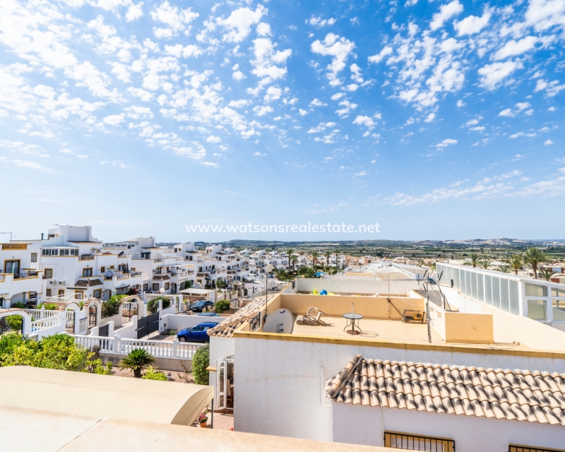 Resale - Quad - Urb. La Marina