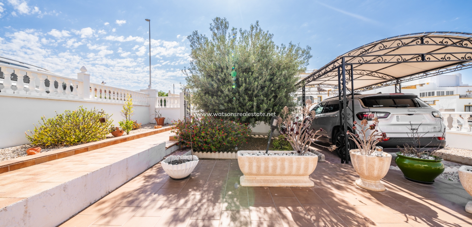 Resale - Quad - Urb. La Marina