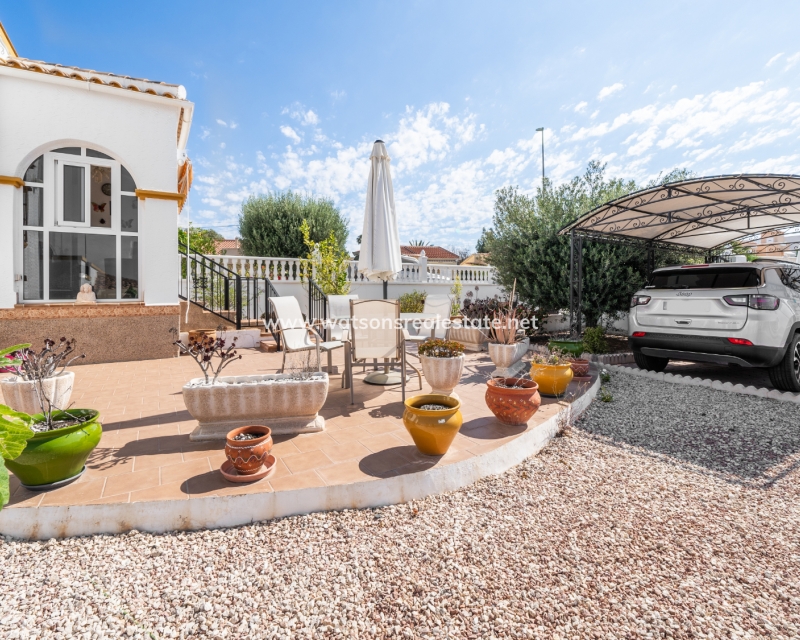 Resale - Quad - Urb. La Marina