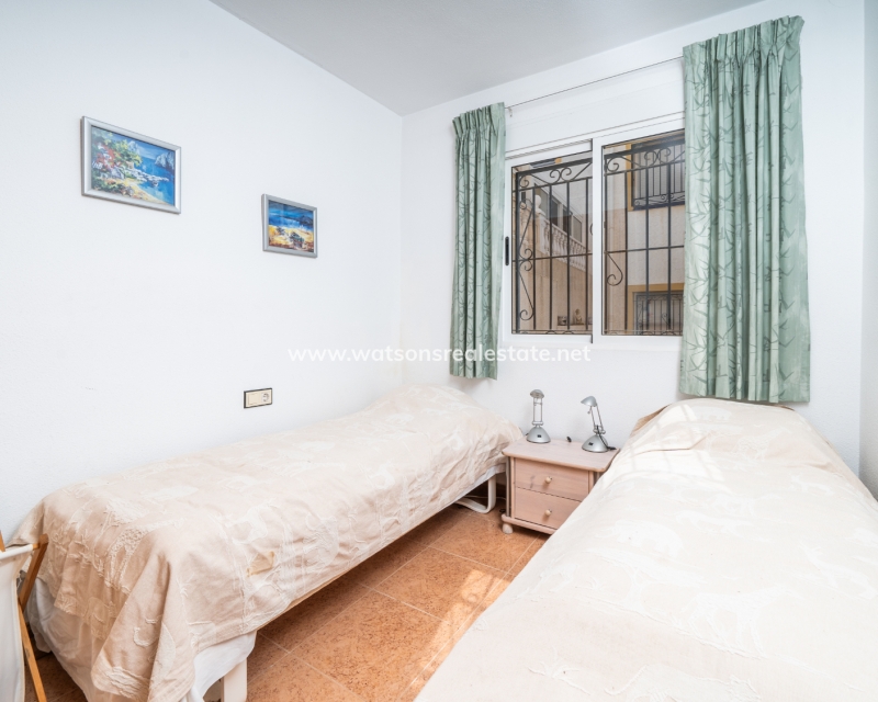 Resale - Quad - Urb. La Marina