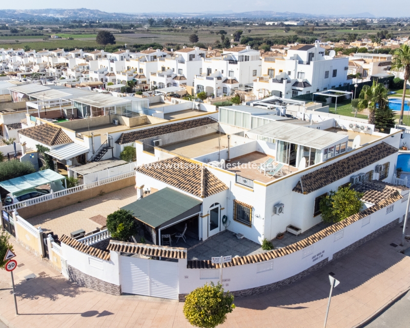 Resale - Quad - Urb. La Marina