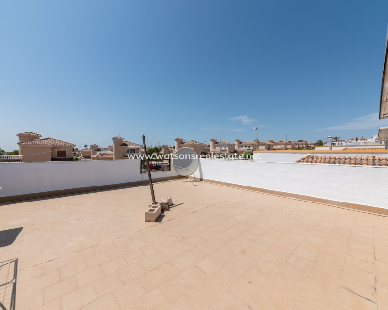 Resale - Quad - Urb. La Marina