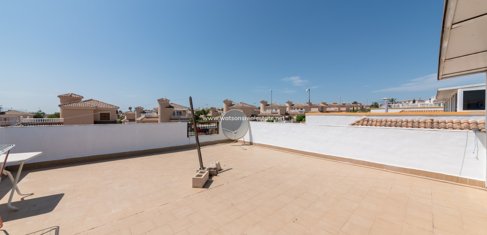 Resale - Quad - Urb. La Marina