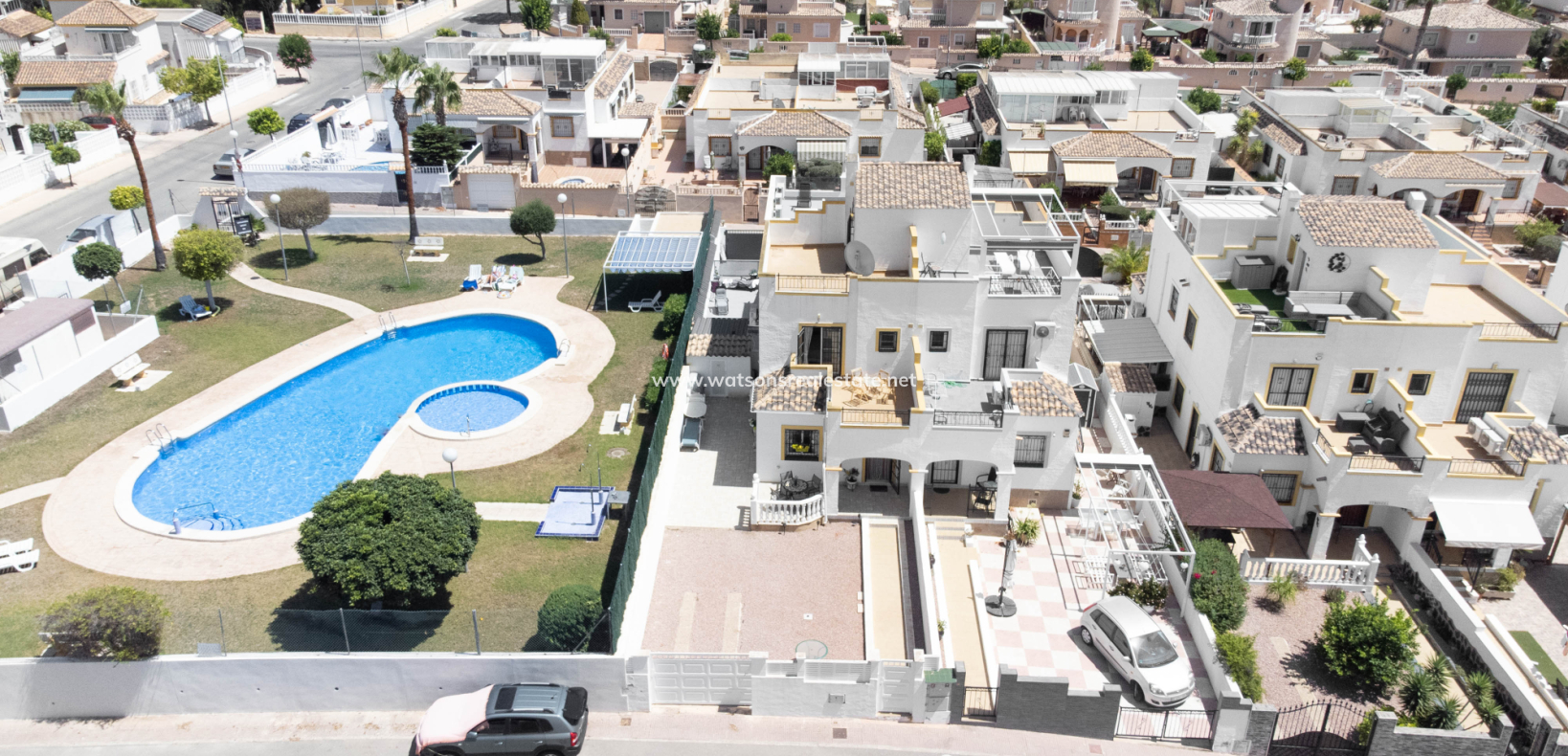 Resale - Quad - Urb. La Marina