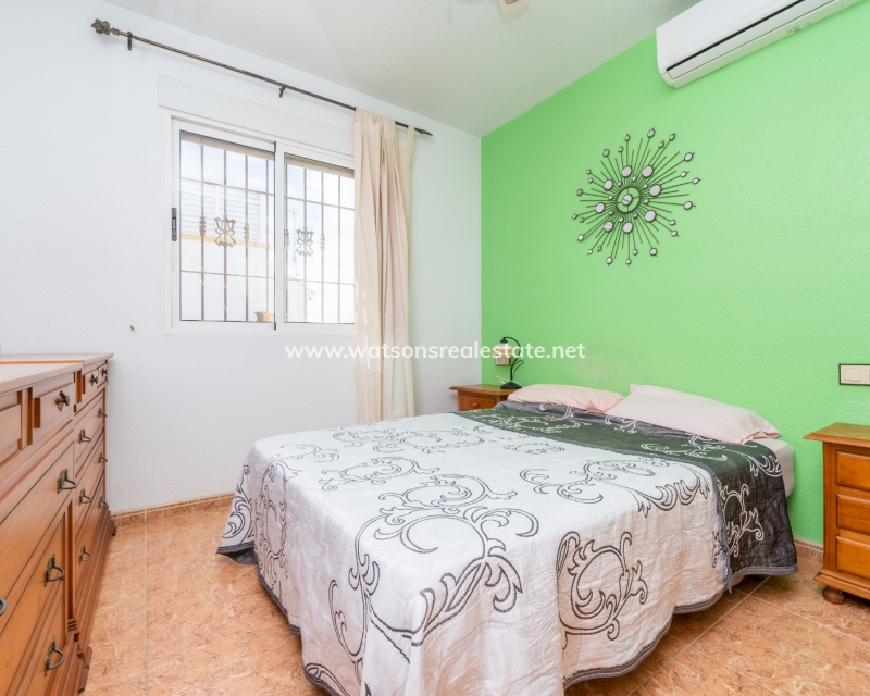 Resale - Quad - Urb. La Marina