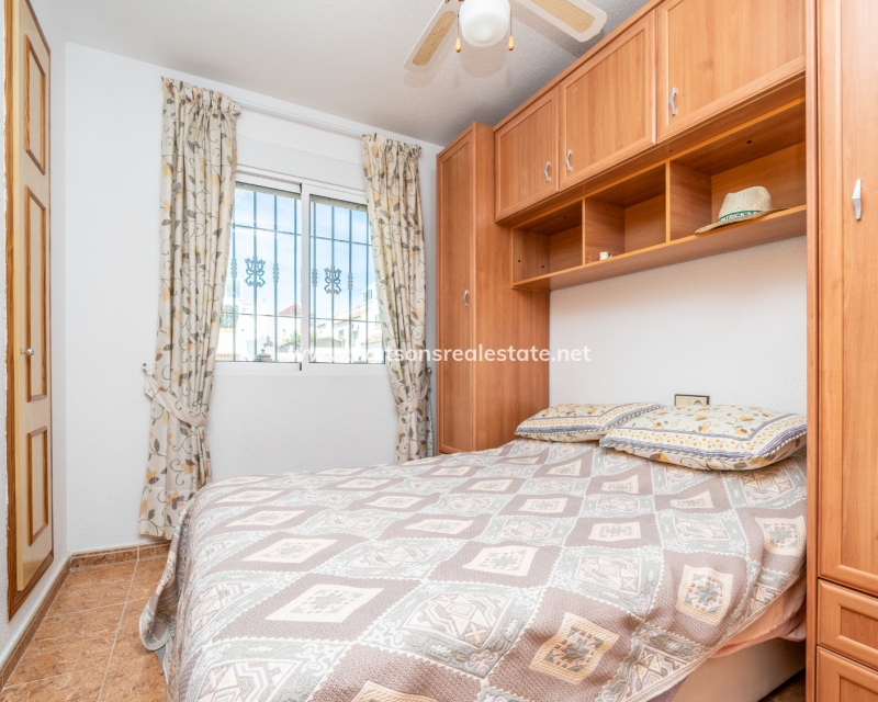 Resale - Quad - Urb. La Marina