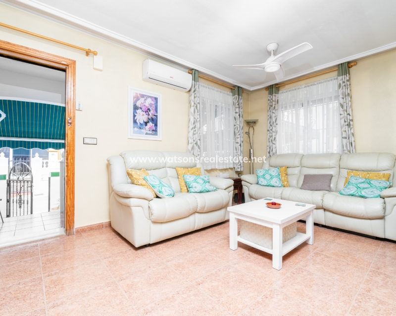 Resale - Quad - Urb. La Marina