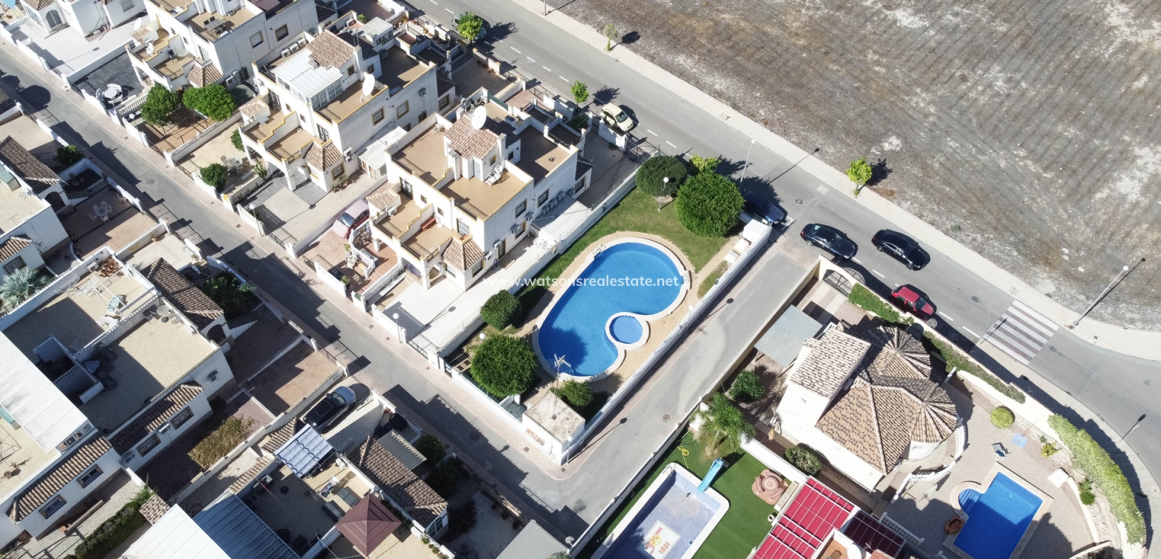 Resale - Quad - Urb. La Marina