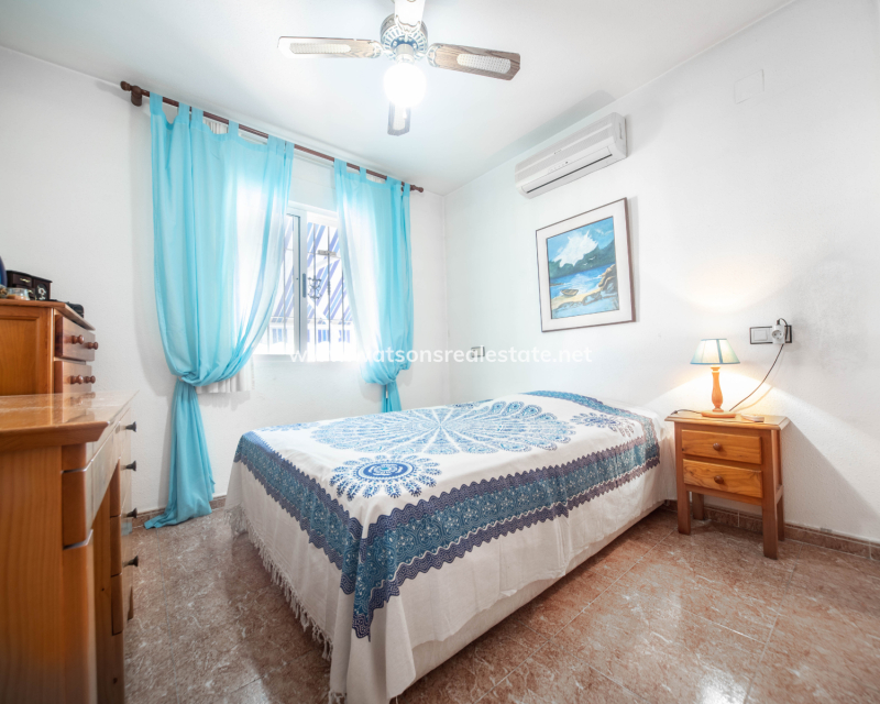 Resale - Quad - Urb. La Marina