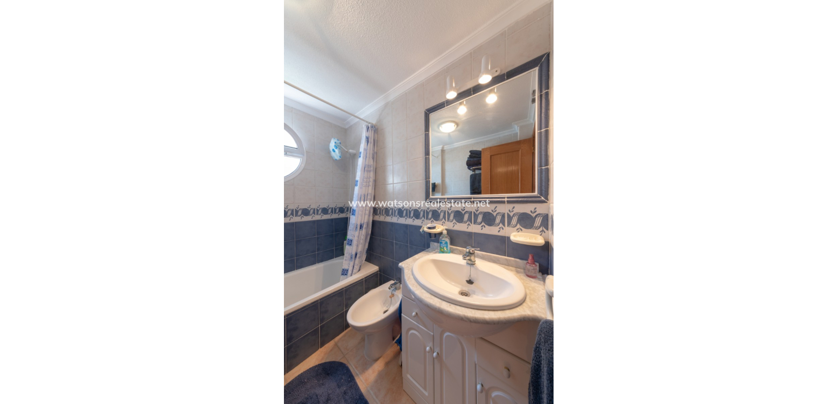 Resale - Quad - Urb. La Marina