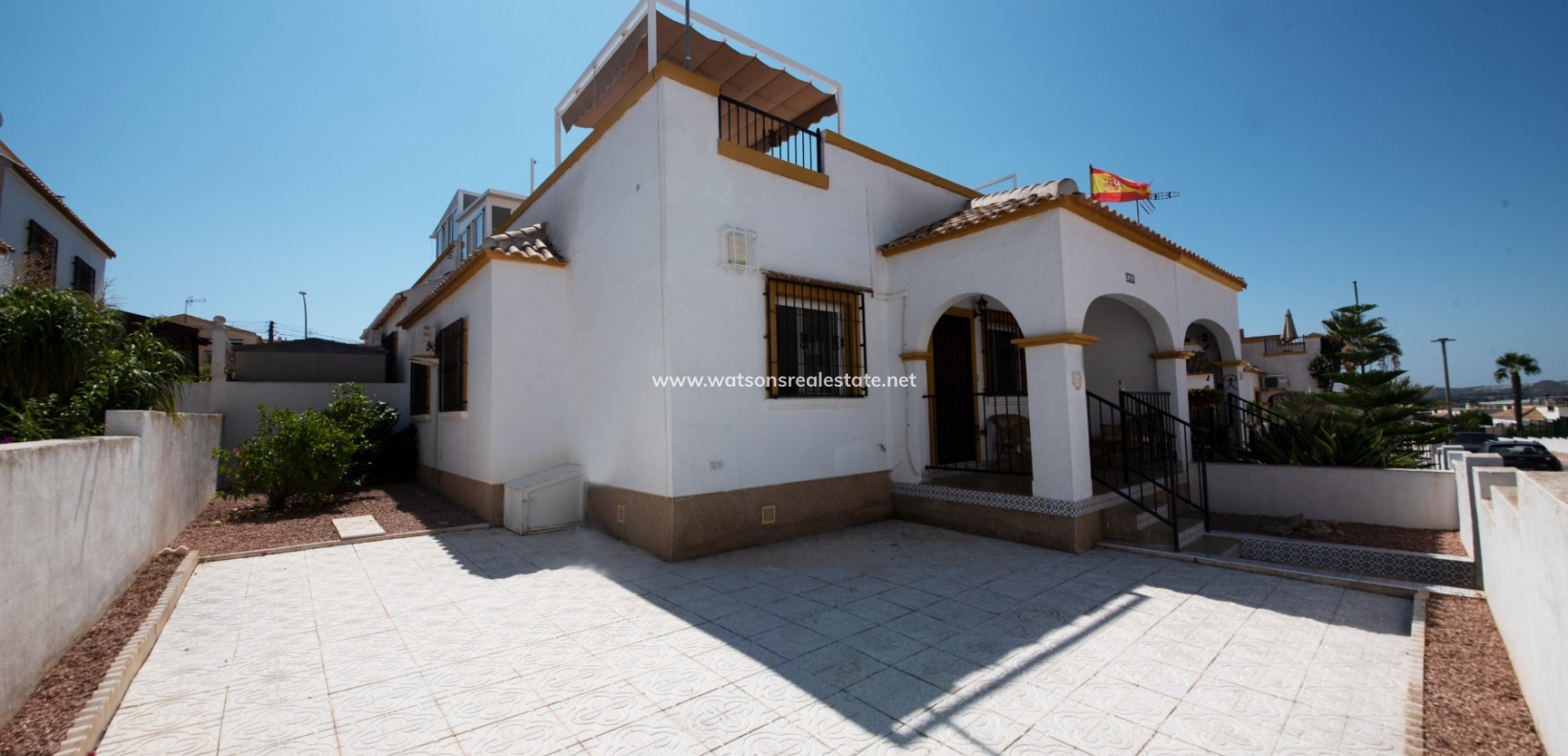 Resale - Quad - Urb. La Marina