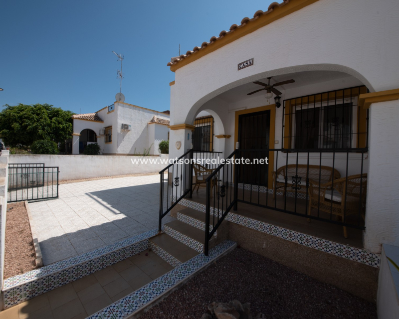 Resale - Quad - Urb. La Marina