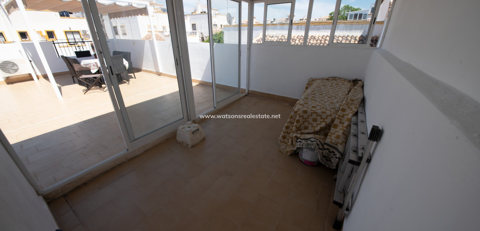 Resale - Quad - Urb. La Marina