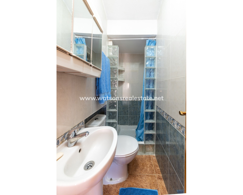 Resale - Quad - Urb. La Marina