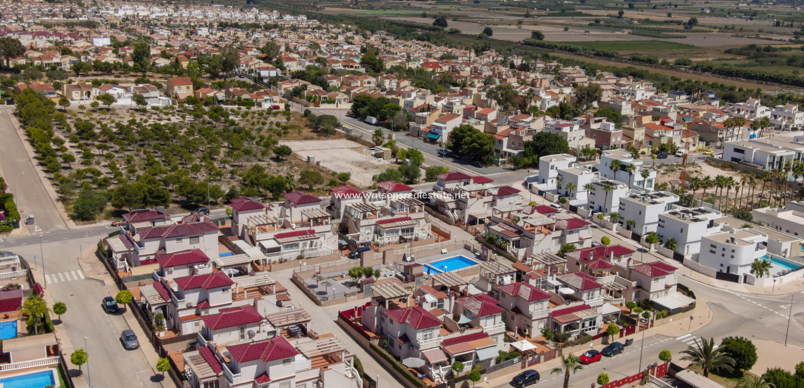 Resale - Quad - Urb. La Marina