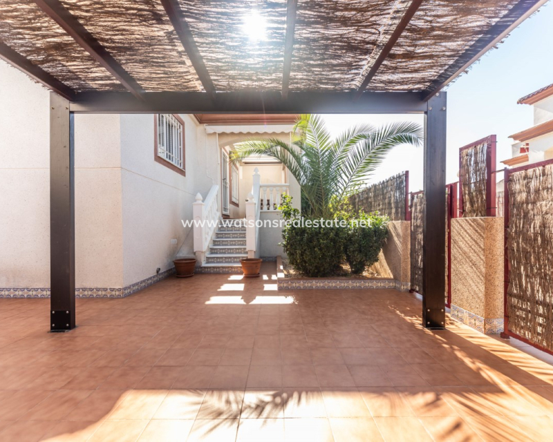 Resale - Quad - Urb. La Marina